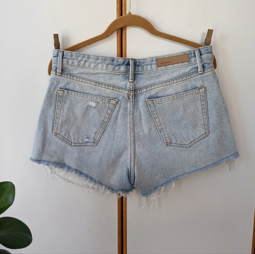 GRLFRND Helena Jean Shorts 28 High Rise Cut Off  Kiki Distressed